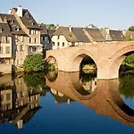 Apartment La Parenthese D Aubrac T3 Duplex 4 Personnes Saint-Geniez-dʼOlt