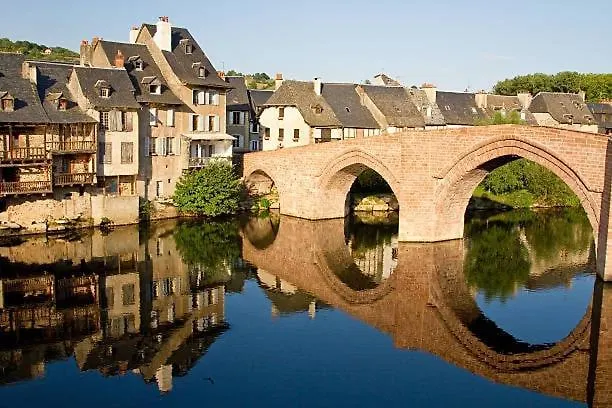 Appartement La Parenthese D Aubrac Duplex 4 Personnes Saint-Geniez-dʼOlt