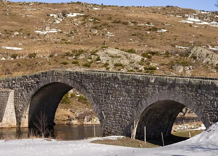 La Parenthese D Aubrac Duplex 4 Personnes Saint-Geniez-dʼOlt